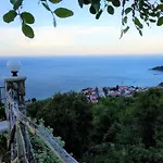 Mountain House With Breathtaking Sea View Σπίτι διακοπών *