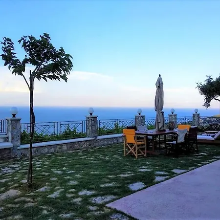 Mountain House With Breathtaking Sea View * بوروس