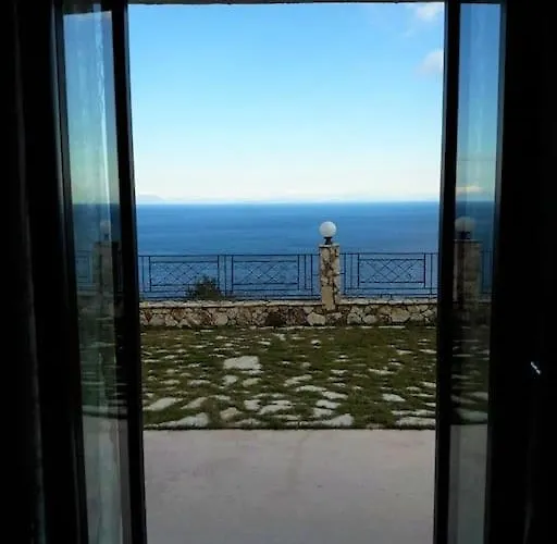 Mountain House With Breathtaking Sea View *