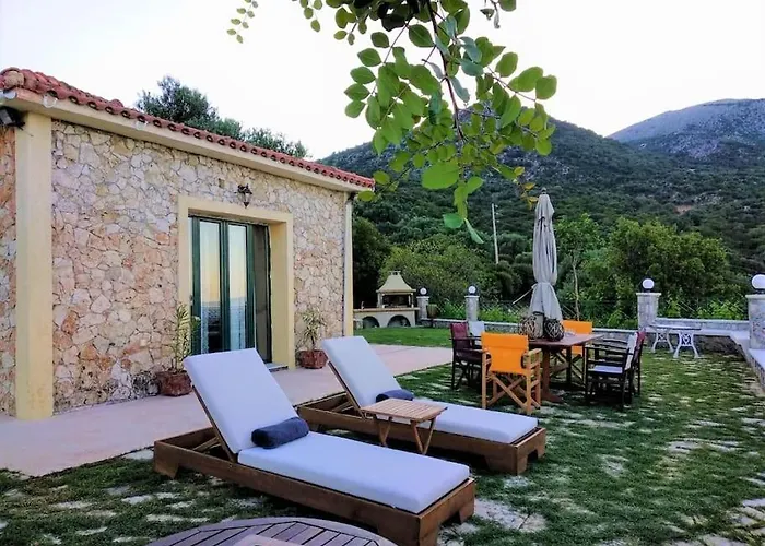 Mountain House With Breathtaking Sea View *