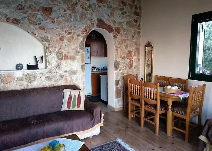 Semesterbostad Mountain House With Breathtaking Sea View Poros (Kefalonia)