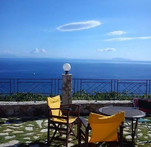 Mountain House With Breathtaking Sea View Semesterbostad